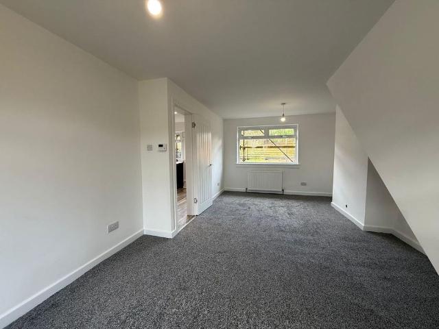 2 bedroom house to rent
