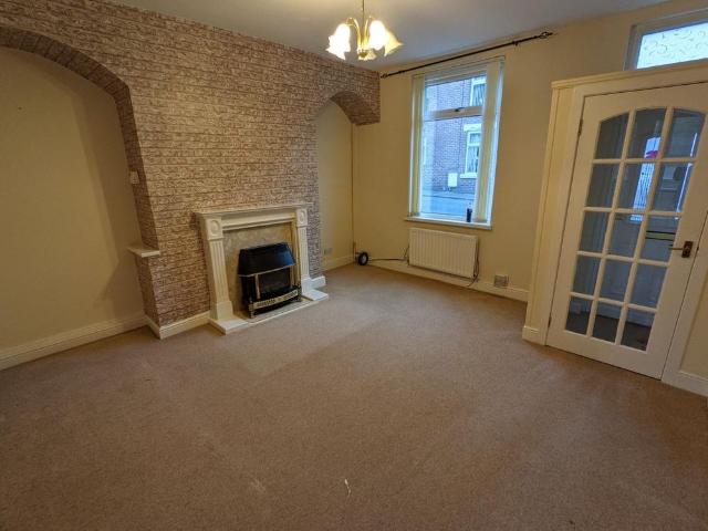 2 bedroom house to rent