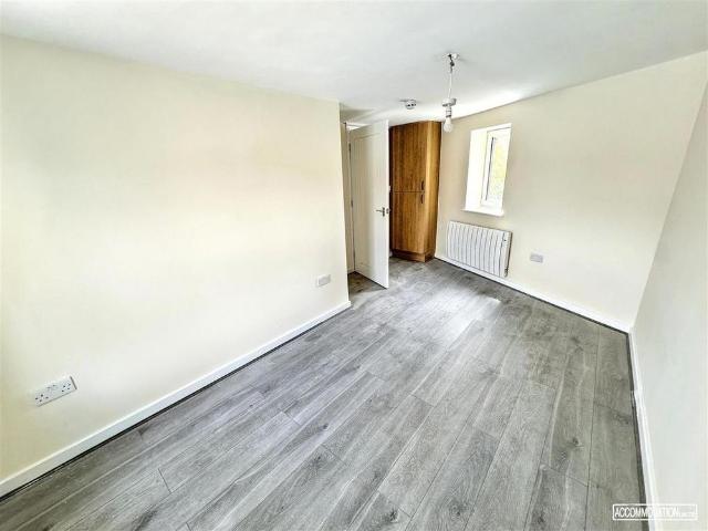 2 bedroom house to rent