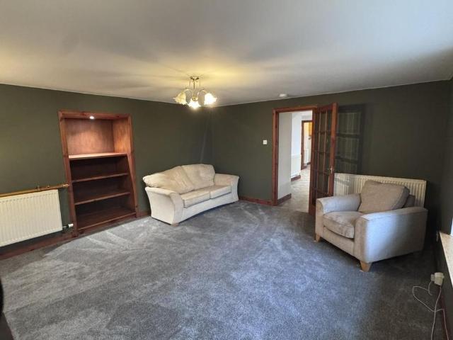 2 bedroom house to rent
