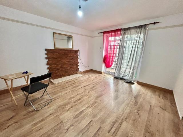 2 bedroom house to rent
