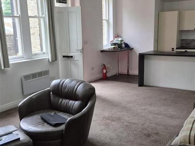 2 bedroom house to rent