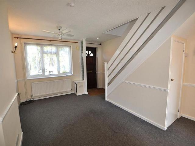 2 bedroom house to rent
