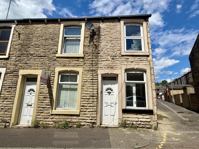 2 bedroom house to rent