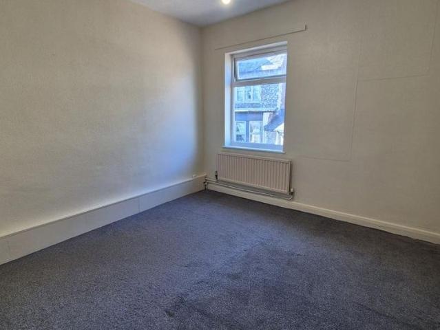 2 bedroom house to rent