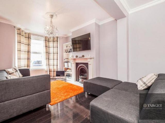 2 bedroom house to rent