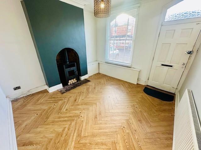 2 bedroom house to rent