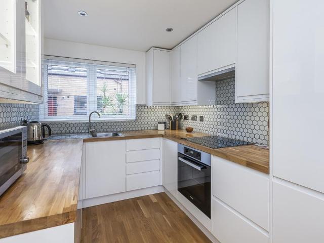 2 bedroom house to rent