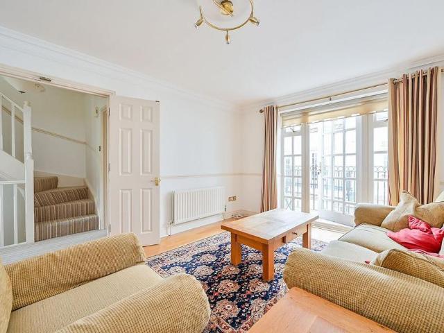 2 bedroom house to rent