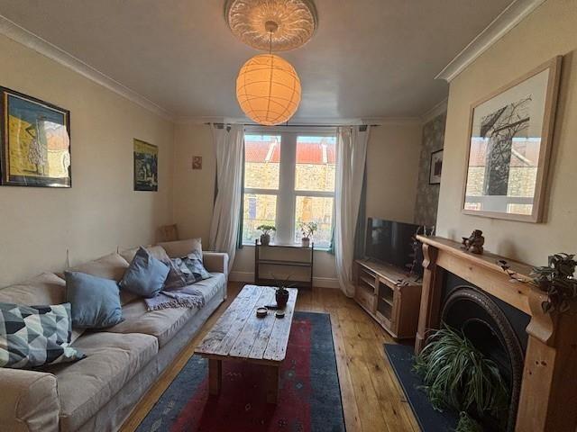 2 bedroom house to rent