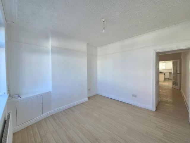 2 bedroom house to rent