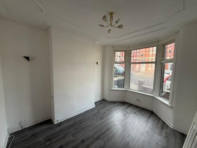 2 bedroom house to rent