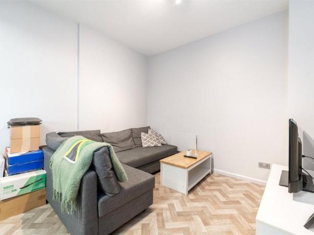 2 bedroom house to rent