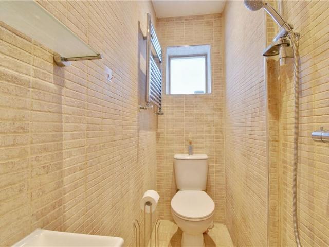 2 bedroom house to rent
