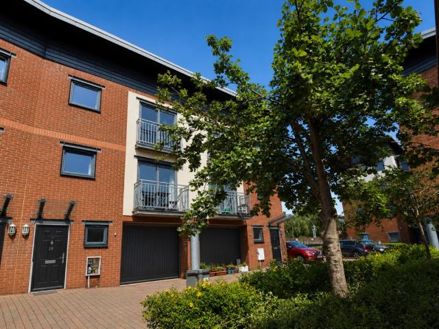 2 bedroom House To Rent