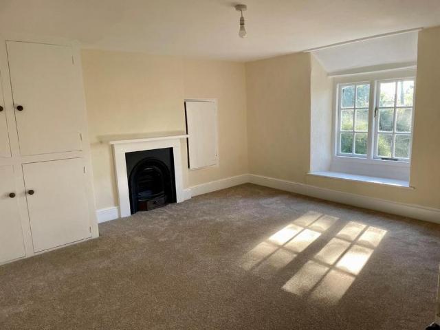 2 bedroom house to rent