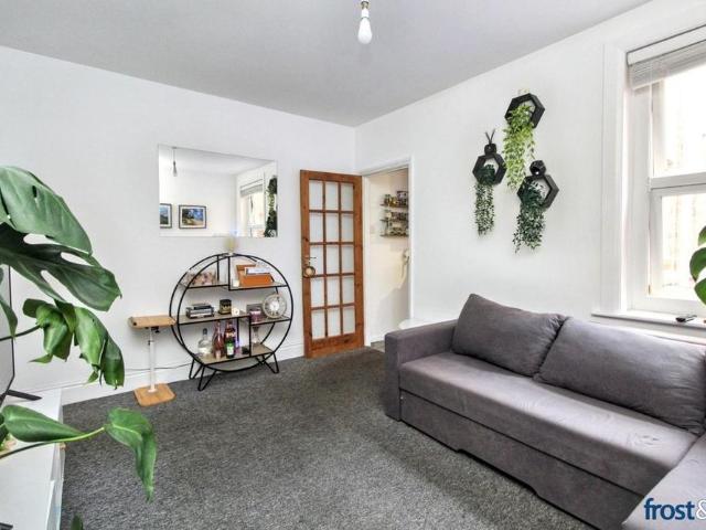 2 bedroom house to rent