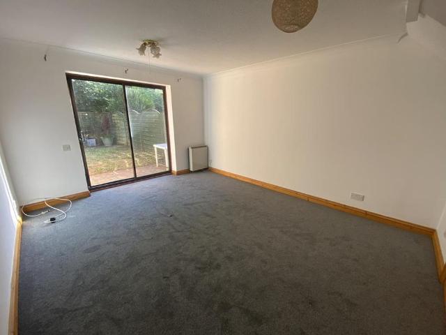 2 bedroom house to rent