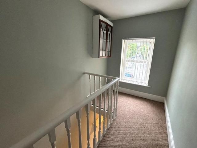 2 bedroom house to rent