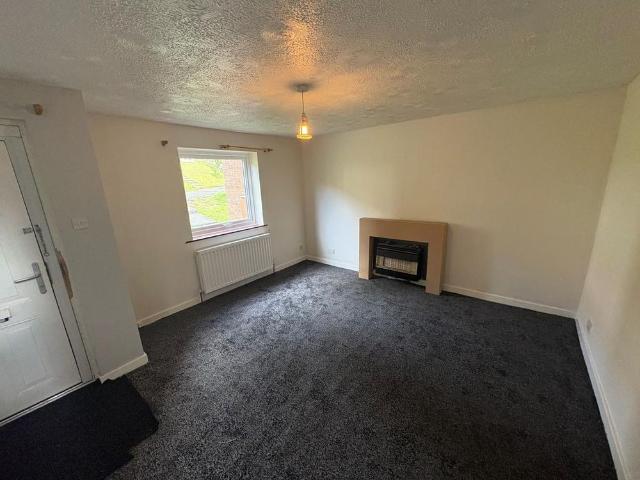 2 bedroom house to rent