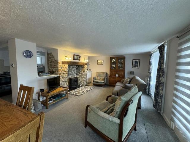 2 bedroom house to rent