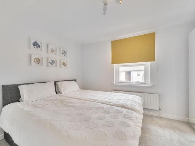 2 bedroom house to rent