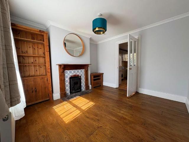 2 bedroom house to rent