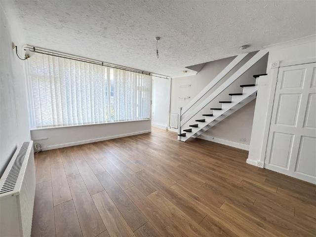 2 bedroom house to rent