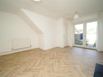 2 bedroom house to rent