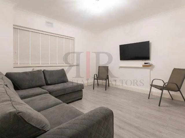 2 bedroom house to rent