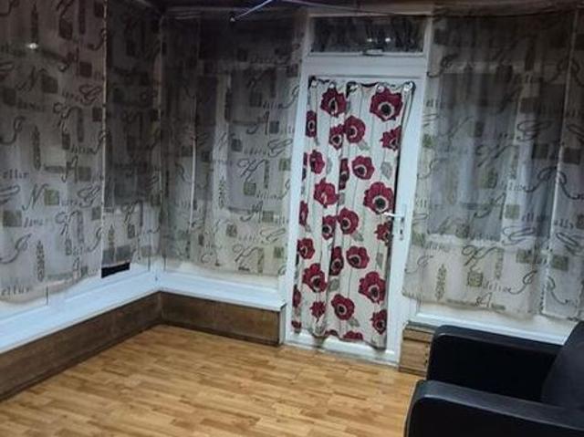 2 bedroom house to rent