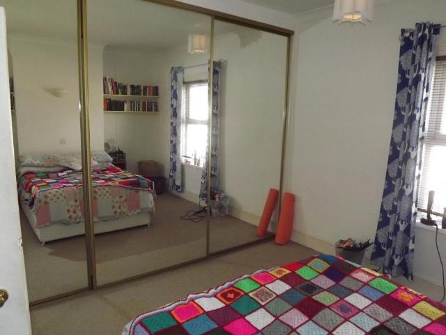 2 bedroom house to rent