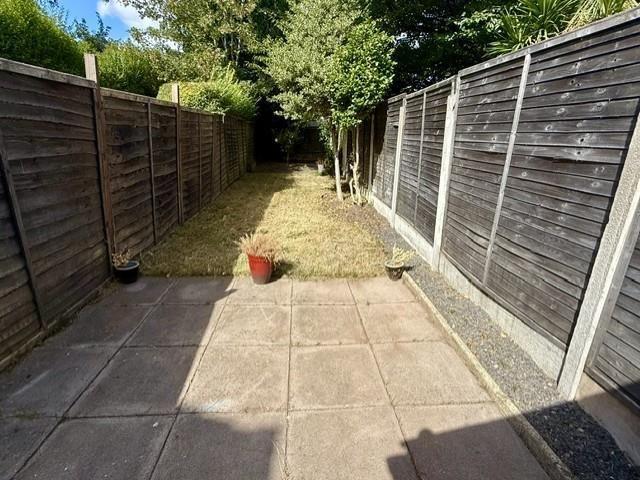 2 bedroom house to rent