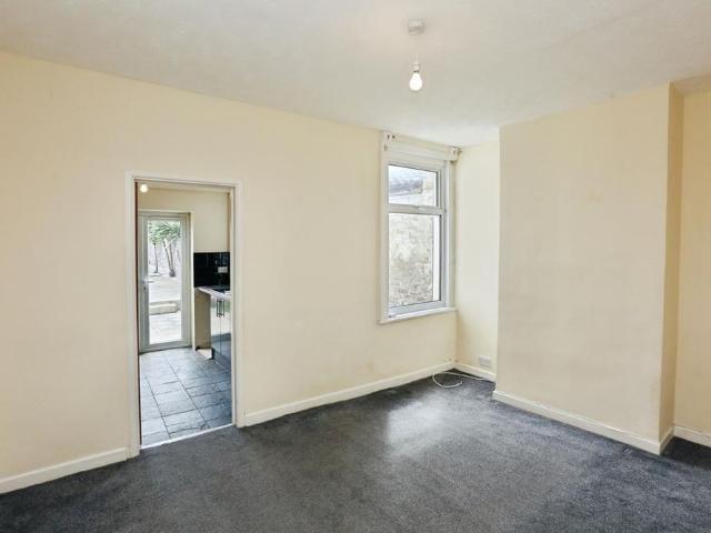 2 bedroom house to rent