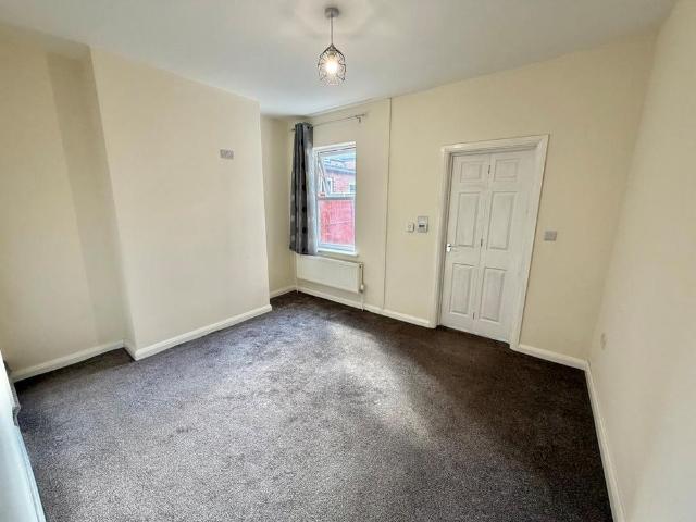 2 bedroom house to rent