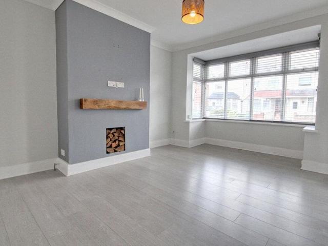 2 bedroom house to rent