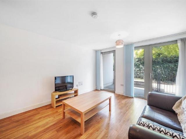 2 bedroom house to rent
