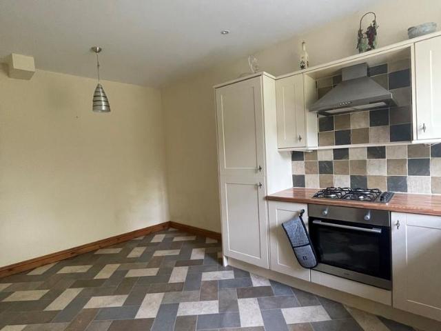 2 bedroom house to rent