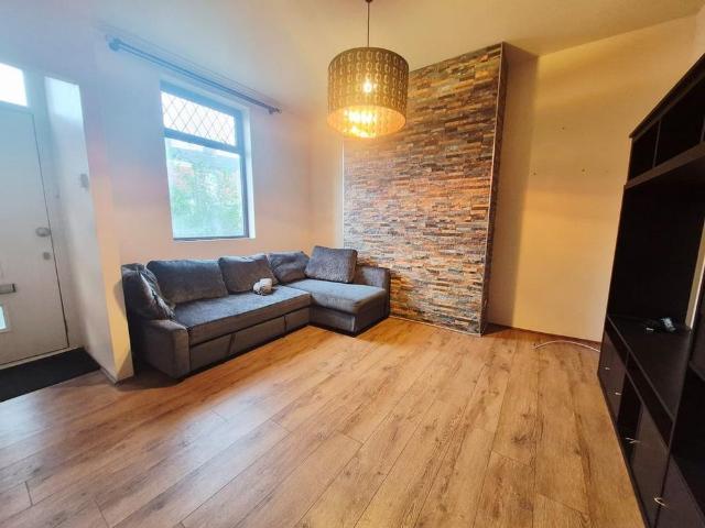 2 bedroom house to rent