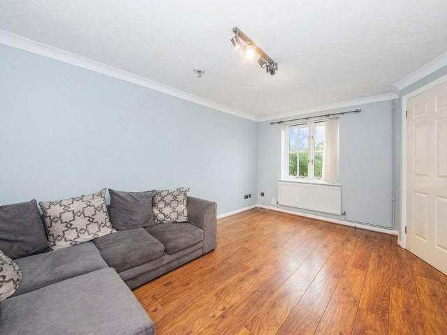 2 bedroom house to rent