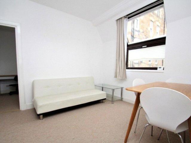 2 bedroom house to rent