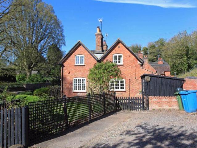 2 bedroom house to rent