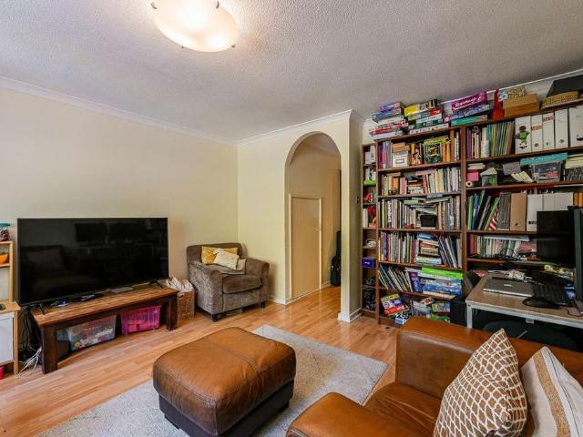 2 bedroom house to rent
