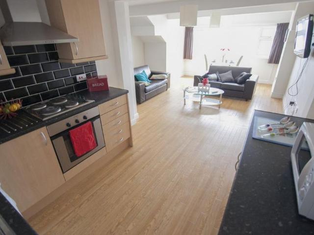 2 bedroom house to rent