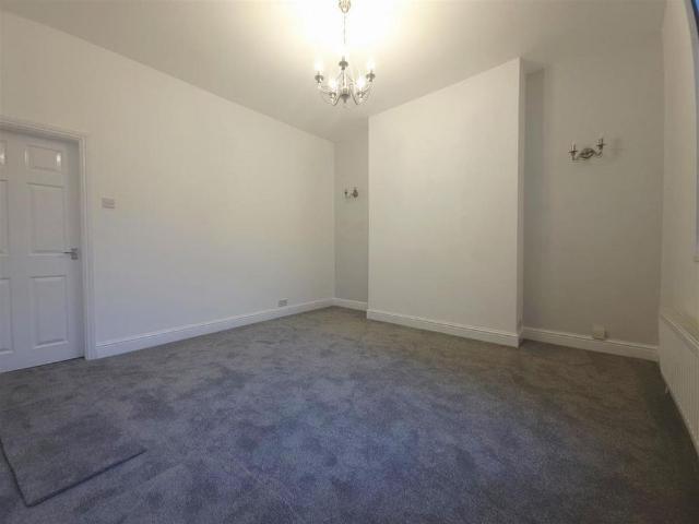 2 bedroom house to rent