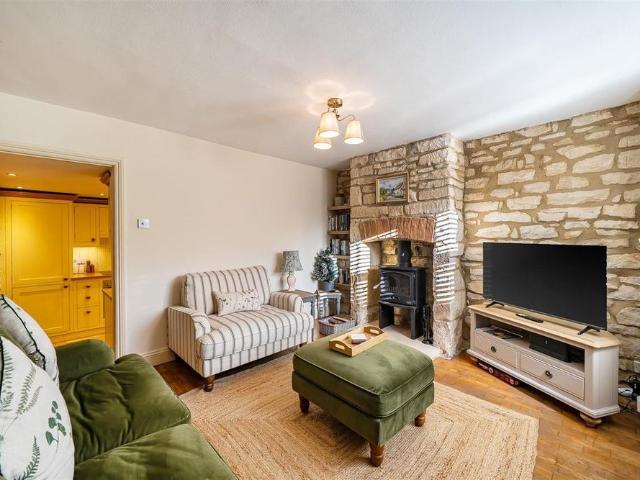 2 bedroom house to rent