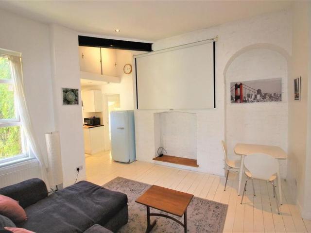 2 bedroom house to rent