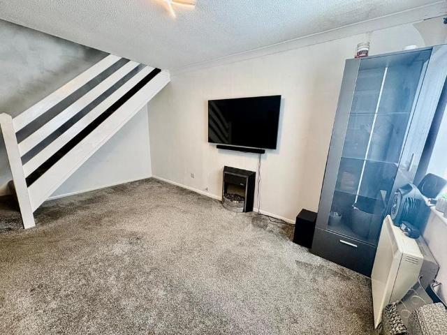 2 bedroom house to rent