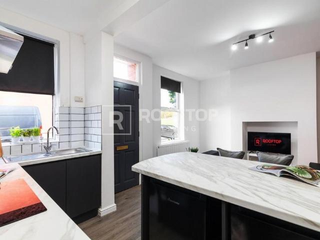 2 bedroom house to rent