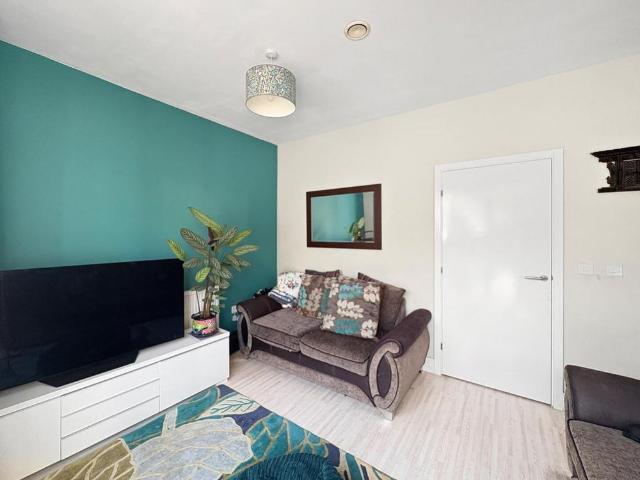 2 bedroom house to rent